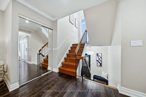 Photo 4 at 25 Cheryl Shepway Crescent, Don Valley Village, Toronto