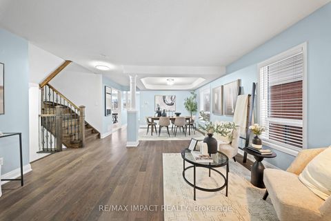 Photo 1 at 735 Brasswinds Trail N, Pinecrest, Oshawa