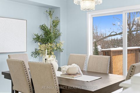 Photo 6 at 735 Brasswinds Trail N, Pinecrest, Oshawa