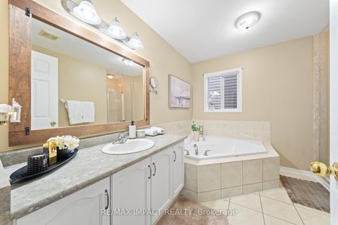 Photo 13 at 735 Brasswinds Trail N, Pinecrest, Oshawa