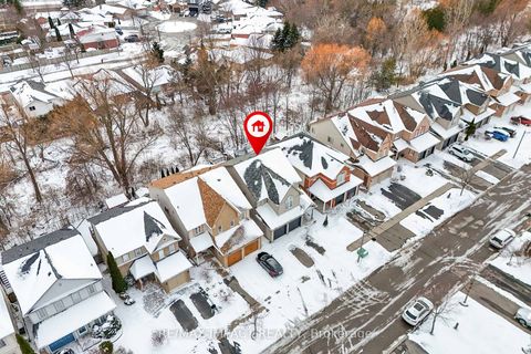 Photo 26 at 735 Brasswinds Trail N, Pinecrest, Oshawa