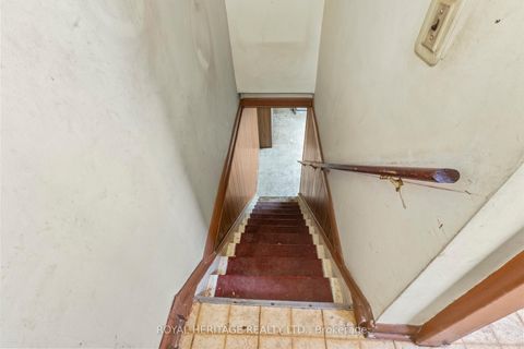 Photo 18 at 26 Kitson Drive, Cliffcrest, Toronto