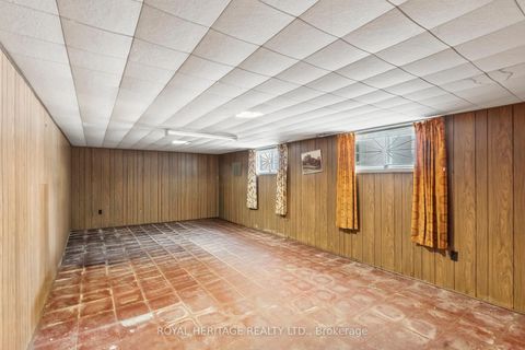 Photo 24 at 26 Kitson Drive, Cliffcrest, Toronto