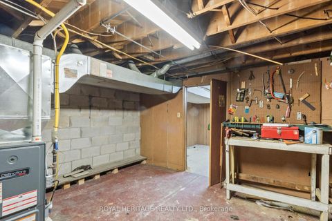 Photo 25 at 26 Kitson Drive, Cliffcrest, Toronto