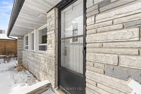 Photo 26 at 26 Kitson Drive, Cliffcrest, Toronto