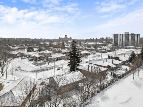 Photo 35 at 26 Kitson Drive, Cliffcrest, Toronto