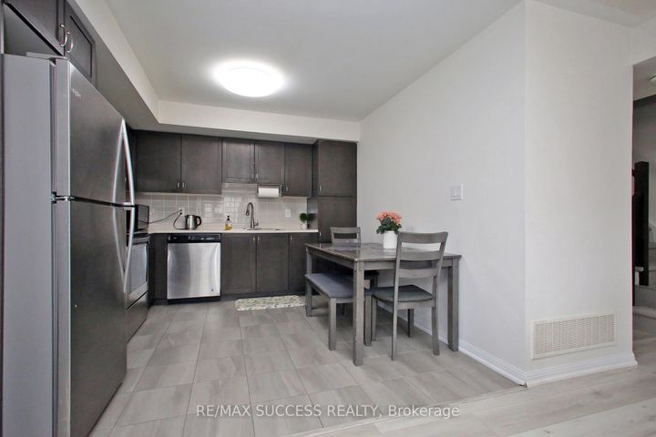 Photo 11 at 320 - 250 Sunny Meadow Boulevard, Wellington, Brampton