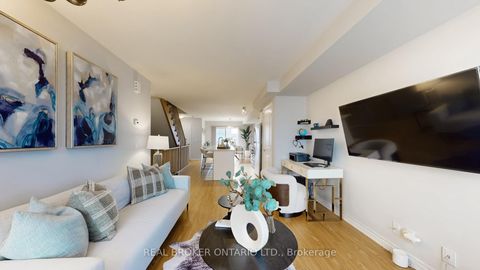 Photo 2 at 124 - 2500 Hill Rise Court, Windfields, Oshawa