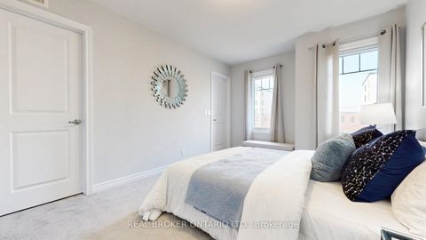 Photo 21 at 124 - 2500 Hill Rise Court, Windfields, Oshawa