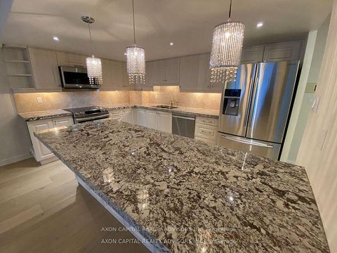 Photo 3 at 2307 - 33 University Avenue, Bay Street Corridor, Toronto