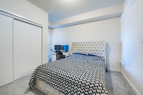 Photo 32 at 55 Chiffon Street, Steeles West Industrial, Vaughan