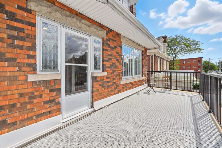 Photo 24 at 1047 Main Street E, Crown Point, Hamilton