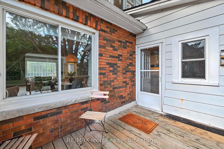 Photo 35 at 1047 Main Street E, Crown Point, Hamilton