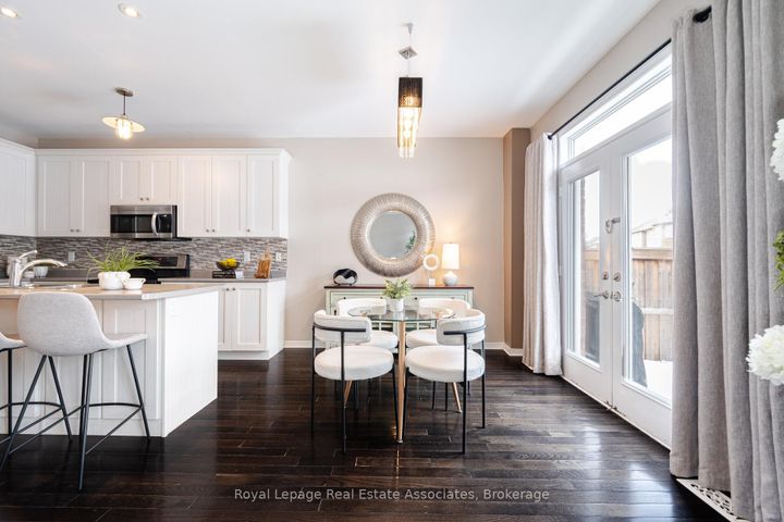 Photo 14 at 39 Wildflower Lane, Georgetown, Halton Hills