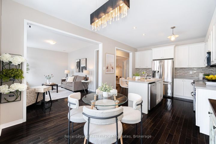 Photo 15 at 39 Wildflower Lane, Georgetown, Halton Hills