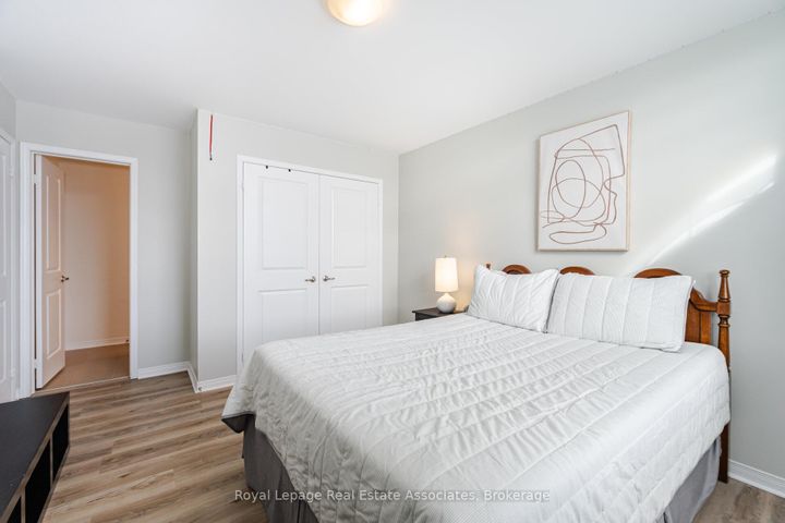 Photo 30 at 39 Wildflower Lane, Georgetown, Halton Hills