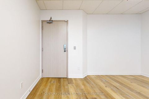 Photo 4 at PH5 - 4168 Finch Avenue E, Milliken, Toronto