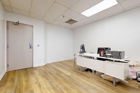 Photo 6 at PH5 - 4168 Finch Avenue E, Milliken, Toronto