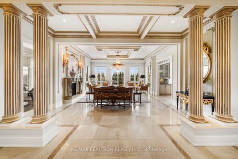 Photo 4 at 45 Kensington Drive, Rural Richmond Hill, Richmond Hill