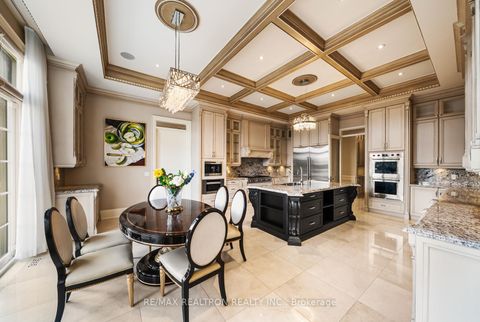 Photo 15 at 45 Kensington Drive, Rural Richmond Hill, Richmond Hill