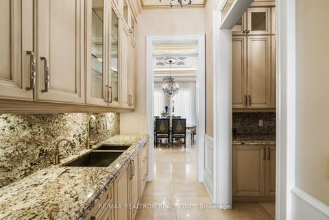 Photo 20 at 45 Kensington Drive, Rural Richmond Hill, Richmond Hill