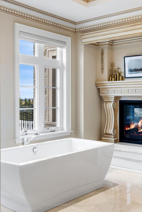 Photo 31 at 45 Kensington Drive, Rural Richmond Hill, Richmond Hill