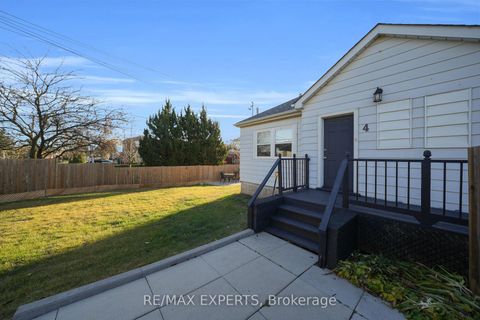 Photo 6 at 4 Larchmere Avenue, Humber Summit, Toronto