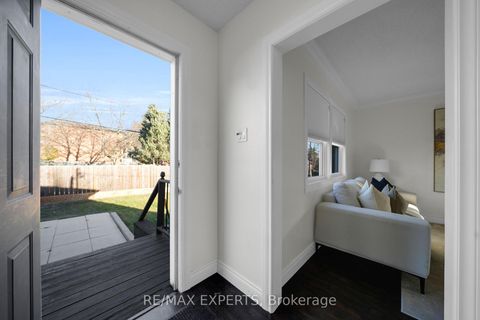 Photo 9 at 4 Larchmere Avenue, Humber Summit, Toronto