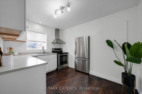 Photo 17 at 4 Larchmere Avenue, Humber Summit, Toronto