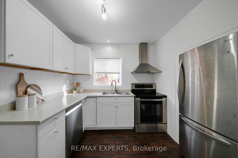 Photo 18 at 4 Larchmere Avenue, Humber Summit, Toronto