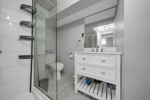 Photo 34 at 4 Larchmere Avenue, Humber Summit, Toronto