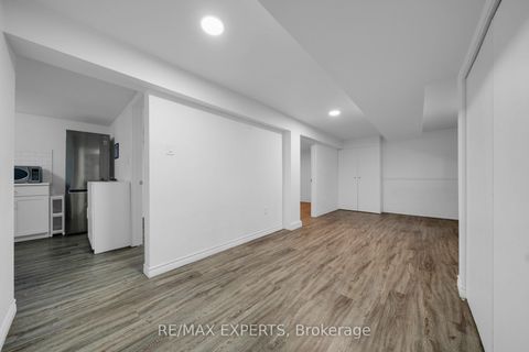 Photo 36 at 4 Larchmere Avenue, Humber Summit, Toronto