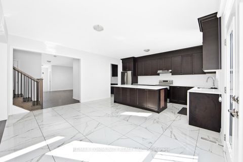 Photo 8 at 57 Bud Leggett Crescent, Keswick South, Georgina