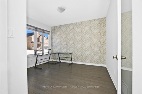 Photo 11 at 57 Bud Leggett Crescent, Keswick South, Georgina