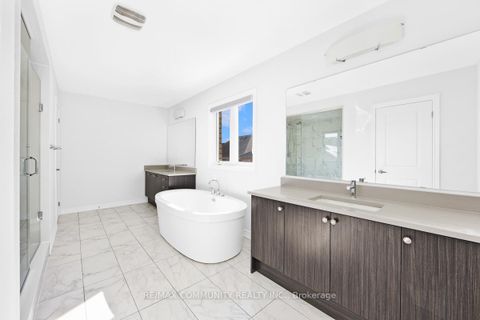 Photo 16 at 57 Bud Leggett Crescent, Keswick South, Georgina