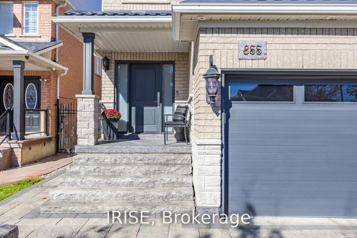 Photo 2 at 855 Knotty Pine Grove, Meadowvale Village, Mississauga