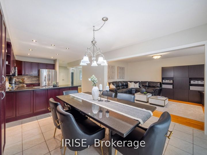 Photo 12 at 855 Knotty Pine Grove, Meadowvale Village, Mississauga