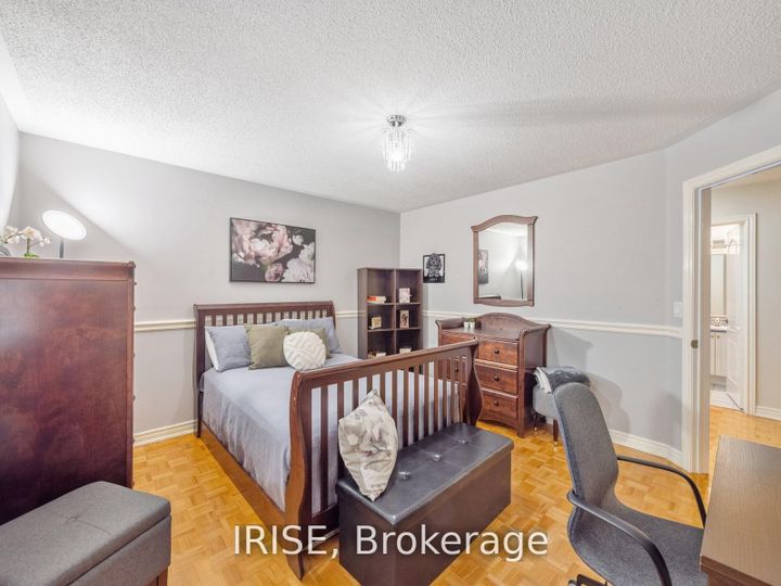 Photo 25 at 855 Knotty Pine Grove, Meadowvale Village, Mississauga