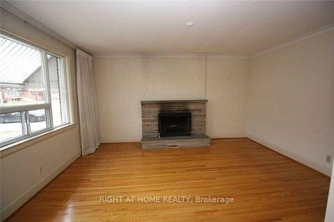 Photo 7 at 123 Ashbourne Drive, City Centre West, Toronto