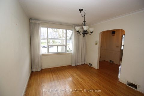 Photo 8 at 123 Ashbourne Drive, City Centre West, Toronto