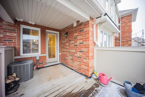 Photo 3 at 10 Stocks Lane, Rural Aurora, Aurora