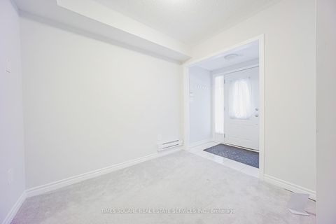 Photo 8 at 10 Stocks Lane, Rural Aurora, Aurora