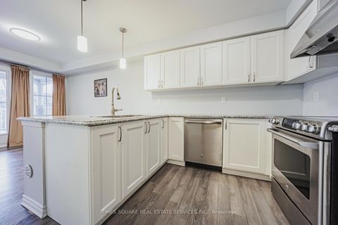 Photo 13 at 10 Stocks Lane, Rural Aurora, Aurora