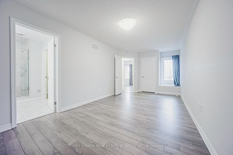 Photo 33 at 10 Stocks Lane, Rural Aurora, Aurora