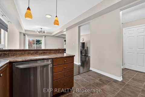 Photo 11 at 1230 Macinally Court, Pinecrest, Oshawa