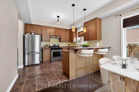 Photo 12 at 1230 Macinally Court, Pinecrest, Oshawa