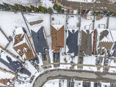 Photo 45 at 1230 Macinally Court, Pinecrest, Oshawa