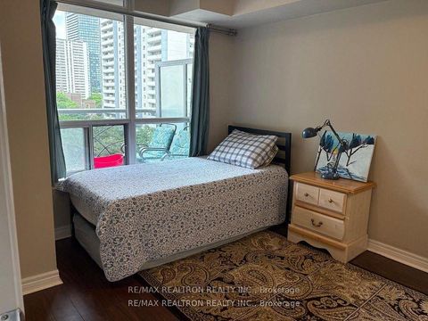 Photo 17 at 709 - 225 Wellesley Street E, South St. James Town, Toronto