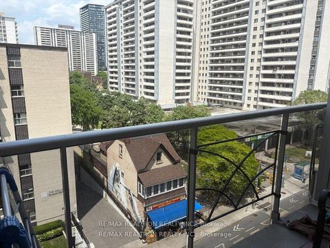 Photo 18 at 709 - 225 Wellesley Street E, South St. James Town, Toronto