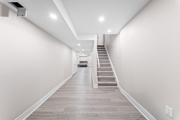 Photo 18 at 74 Ivor Crescent, Northwest Brampton, Brampton